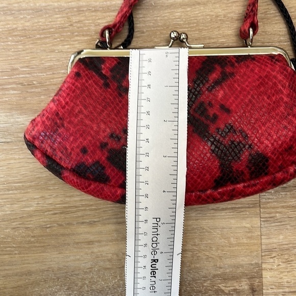 VINTAGE Kathie Lee Red and Black Python Clutch Bag with Strap - Picture 10 of 10
